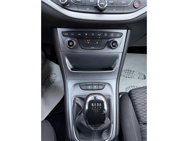 Opel ASTRA 1.0 Business+ | NAVIGATIE | ACHTERUIT RIJ CAMREA | PARKEER SENSOREN | KEYLESS GO/ENTRY | APPLE CARPLAY / ANDROID | CRUISE CONTROL | AIRCO\ECC | LED |