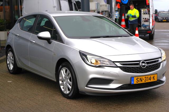 Opel ASTRA 1.0 105 PK Online Edition, Climate Control, Navigatie, Parkeersensoren achter