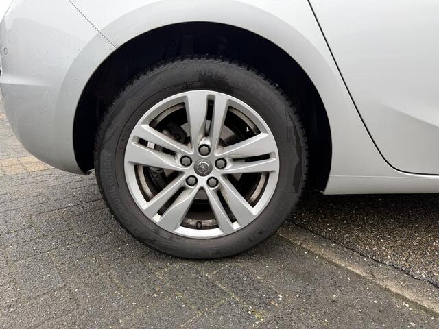 Opel ASTRA 1.4 Launch Elegance | AUTOMAAT | AGR STOELEN | CAMERA | STOEL- & STUURWIELVERWARMING | NAVIGATIE | GOED ONDERHOUDEN | AFNEEMBARE TREKHAAK | INCL. 12 MND BOVAG GARANTIE