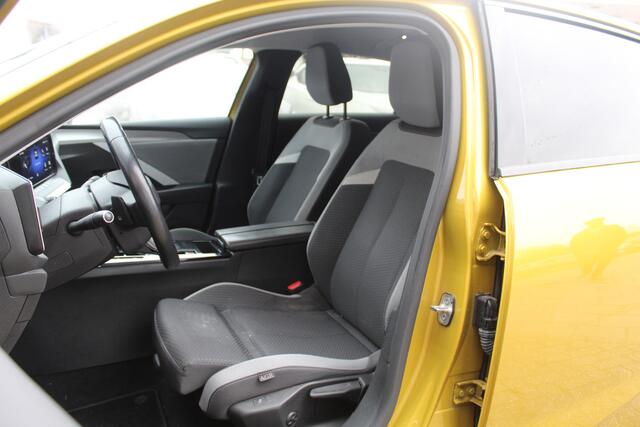 Opel ASTRA 1.6 Hybrid Business Edition