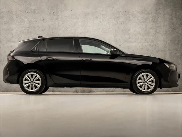 Opel ASTRA 1.2 Sport (APPLE CARPLAY, GROOT NAVI, GETINT GLAS, PARKEERSENSOREN, SPORTSTOELEN, CRUISE, ARMSTEUN, LM VELGEN, NIEUWSTAAT)