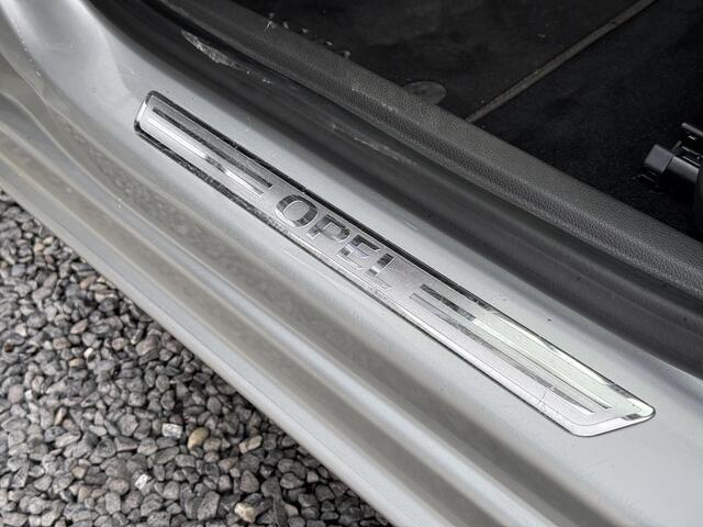 Opel ASTRA 1.4 Innovation 1e Eigenaar,150pk,Halfleder,Navi,Camera,6 Bak,Rijstrooksensor,Pdc V+A,Lm velgen,N.A.P,Apk tot 11-2026