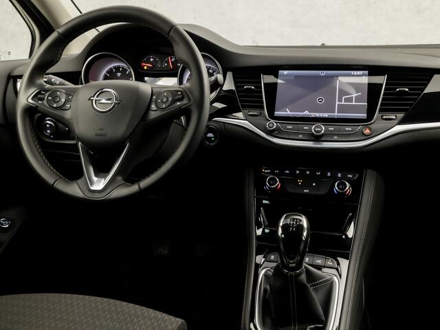 Opel ASTRA Sports Tourer 1.0 Innovation Sport (APPLE CARPLAY, GROOT NAVI, CLIMATE, LEDER, GETINT GLAS, SPORTSTOELEN, CAMERA, LM VELGEN, LED KOPLAMPEN, NIEUWSTAAT)