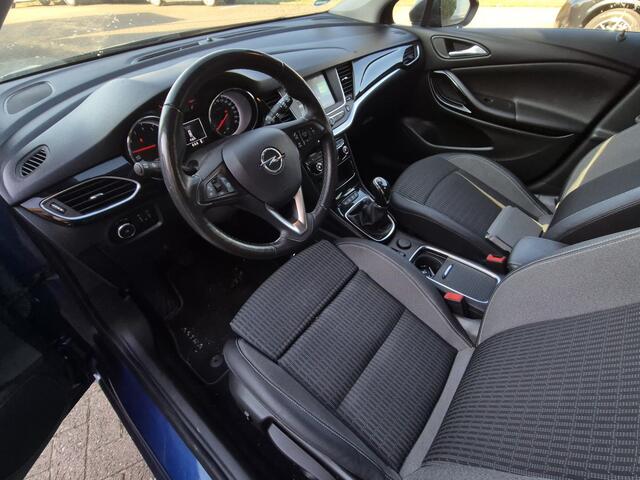 Opel ASTRA Sports Tourer 1.2 Business Elegance Dealer onderhouden!