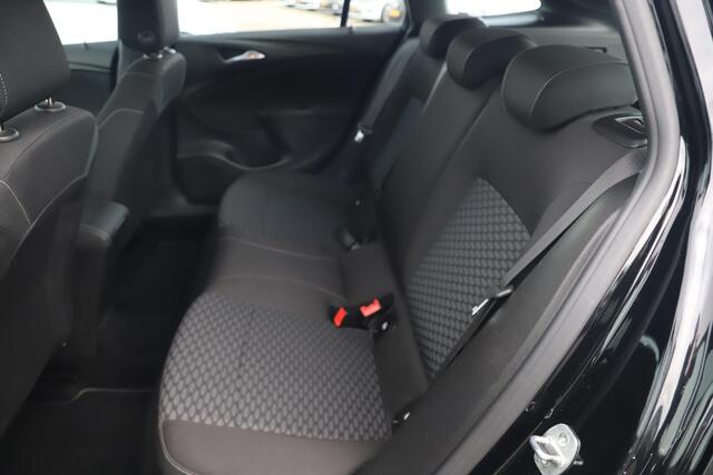 Opel ASTRA Sports Tourer 1.2 Business Edition 131PK 17 inch LMV Navigatie Carplay Android Airco Cruise Control Parkeersensor