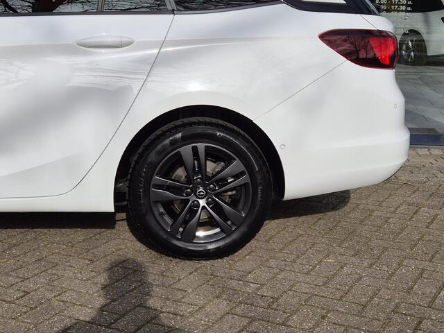 Opel ASTRA Sports Tourer 1.2 Design & Tech | Climate Control | Cruise Control | Navigatie | Licht metalen velgen | Apple Carplay