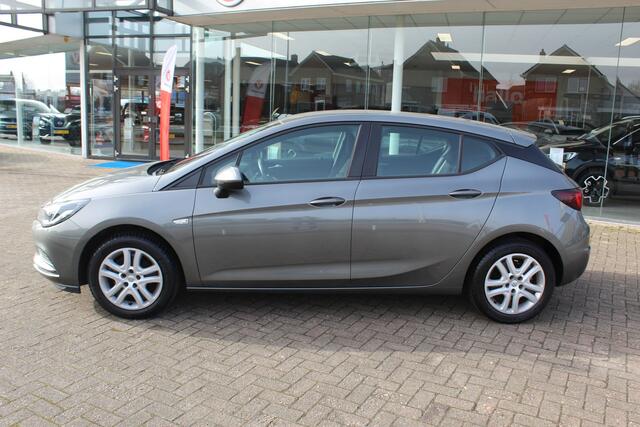 Opel ASTRA 1.0 Turbo Online Edition 5deurs , zeer nette auto Climate control , Cruise control , Navigatie , Bluetooth Parkeersensoren achter en voor