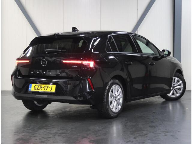 Opel ASTRA 1.2 145PK Turbo Hybrid Edition | 1ste eigenaar | AppleCarPlay/AndroidAuto | Navigatie | Adaptive Cruise Control | Keyless | AGR Stoel | Stoel/StuurVerwarming | FULL LED | Camera | Isofix | Privacy Glass | Parkeersensoren |