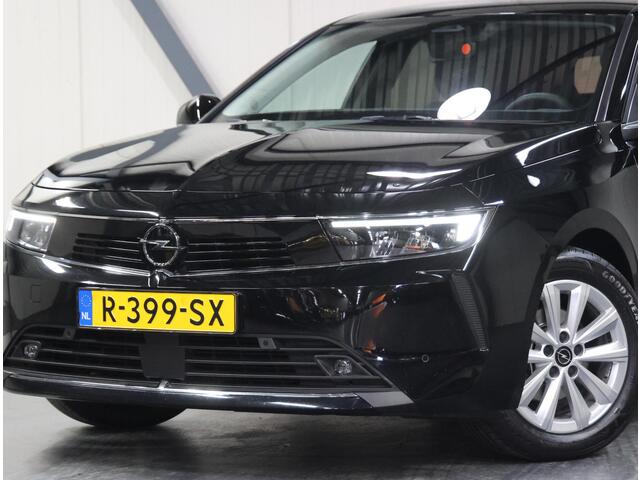 Opel ASTRA 130PK Edition | AppleCarplay/AndroidAuto | Stuur/Stoelverwarming | Camera | LED lampen | Navigatie | Climate Control | Adaptieve Cruise Control | Isofix | Privacy Glass | Parkeersensoren |