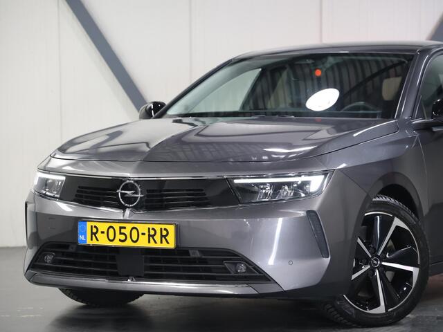 Opel ASTRA 180PK Hybrid Business Edition | 1ste eigenaar | Stuur/stoelverwarming | Camera | 17"LMV | Navigatie | Climate Control | Adaptieve Cruise Control | AppleCarplay/AndroidAuto | Isofix | Privacy Glass | Parkeersensoren |