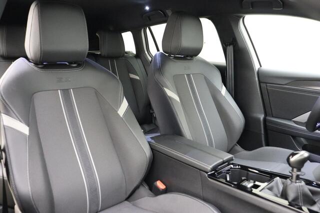 Opel ASTRA Sports Tourer 1.2 Level 4 130 PK | Navigatie | Climate control | Rondomzicht Camera | Zwart dak | Keyless | Draadloze telefoonlader | Lichtmetalen velgen Black