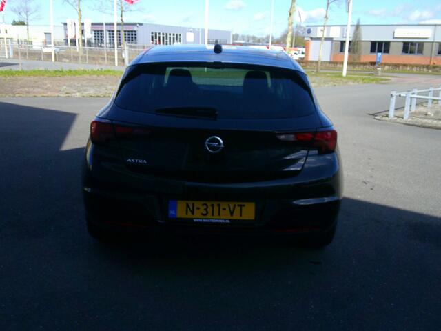 Opel ASTRA 1.2 Design & Tech Staat in Hoogeveen