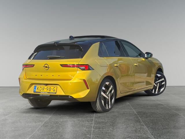 Opel ASTRA Electric Ultimate GS EV 58kWh 156pk | NIEUW MODEL! | SCHUIF/KANTELDAK | ALCANTARA/ LEDEREN BEKLEDING | NAVI | ISOFIX |
