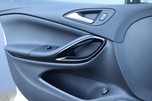 Opel ASTRA Sports Tourer 1.4 Innovation | Schuifdak | Leder | Trekhaak | Full Options!!