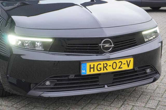 Opel ASTRA 1.2 Turbo Business Edition / Camera / Stoel- en stuurverwarming / 17 inch / AGR-stoel