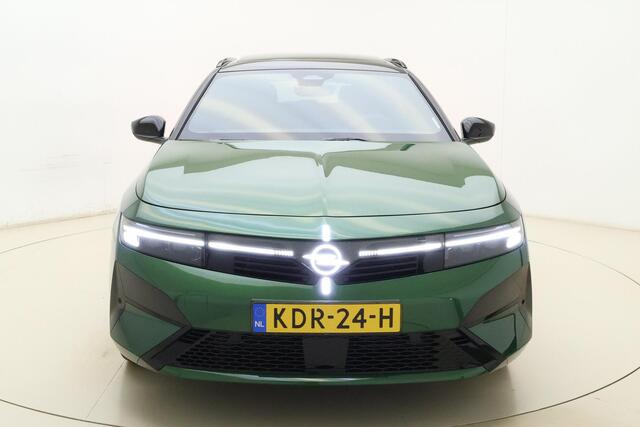 Opel ASTRA Sports Tourer 1.6 Turbo Plug In Hybrid Ultimate | Nieuw model! | LED matrix | Panoramadak | Elektrische kofferklep | AGR stoelen | Camera | Stoelverwarming | Voorruitverwarming | Drive assist
