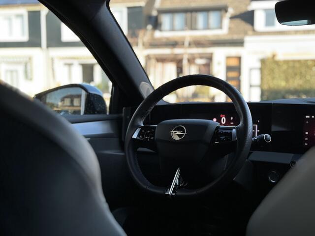 Opel ASTRA 1.2 Turbo GS Black line/Stoel+Stuurverwarming/Camera