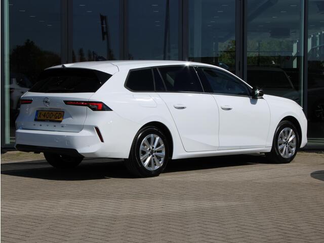 Opel ASTRA Sports Tourer 1.2 Level 2 Navigatie / Cruisecontrol / getint glas