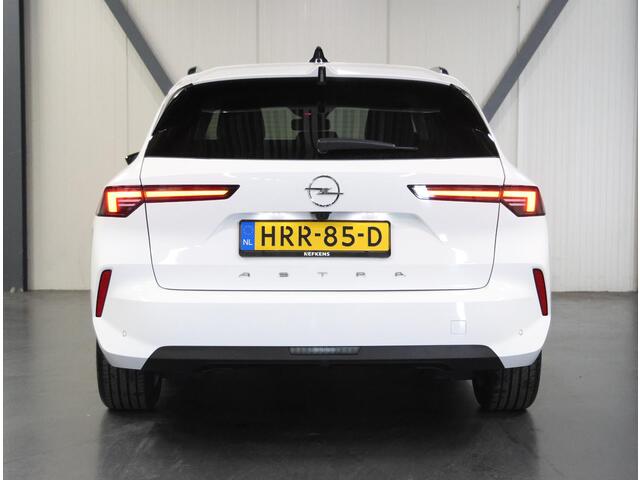 Opel ASTRA Sports Tourer 1.2 110PK Business Edition | 1ste eigenaar | Navigatie | Climate Control | Adaptieve Cruise Control | Achteruitrijcamera | Parkeersensoren | Stoel/Stuurverwarmd | Keyless | AppleCarplay/AndroidAuto | Isofix | Privacy Glass |