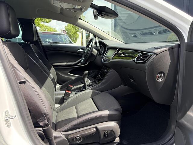 Opel ASTRA Sports Tourer 1.4 Innovation 2e Eigenaar,Navi,Camera,Trekhaak,150pk,Keyless,N.A.P,6 Bak,Pdc V+A,Halfleder,Clima,Cruise,Dodehoek,Lm velgen,Apk tot 03-2027