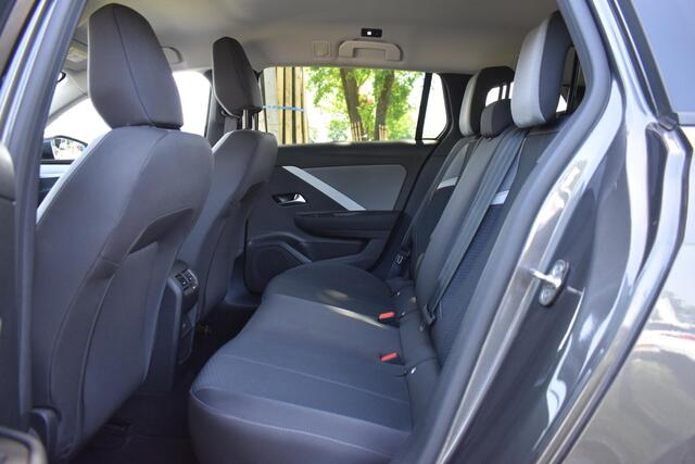Opel ASTRA Sports Tourer 1.6 Hybrid Business Edition