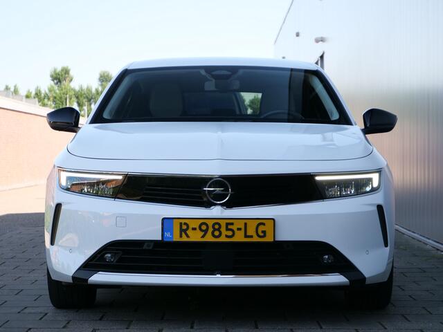 Opel ASTRA 1.2 Business Edition 111 Pk Navi / DAB / Camera / Apple Carplay / Stoelverwarming