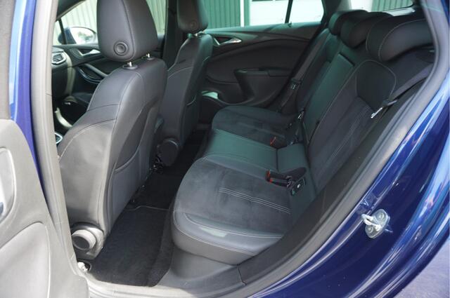 Opel ASTRA Sports Tourer 1.2 Turbo 110pk Launch + Trekhaak/ Carplay/ Full options/ Garantie!