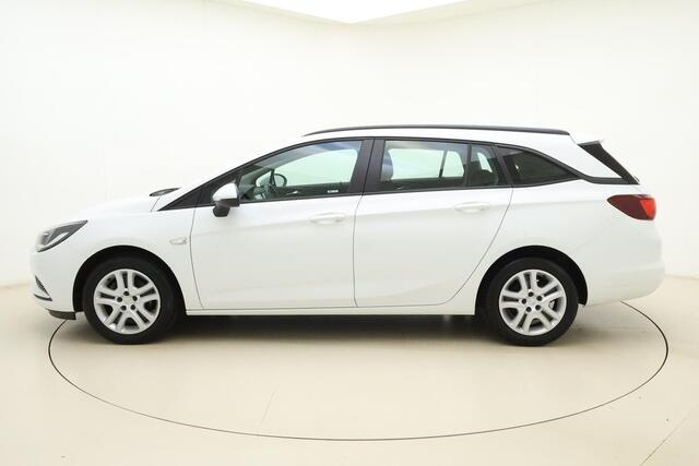 Opel ASTRA Sports Tourer 1.0 Online Edition | Navigatie | Trekhaak | Comfortstoelen | Parkeersensoren voor en achter | Lichtmetalen velgen | Cruise control