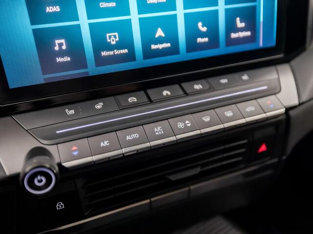 Opel ASTRA 1.2 Turbo Ultimate Automaat (PANORAMADAK, 1e EIGENAAR, AGR STOELEN, APPLE CARPLAY, GROOT NAVI, MEMORY SEATS, 360 CAMERA, STUUR/STOELVERWARMING, LEDER/ALCANTARA, CRUISE, NIEUWSTAAT)