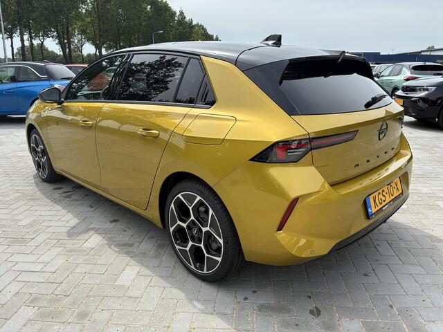 Opel ASTRA 1.6 Turbo Automaat Plug In Hybrid Ultimate | DEMO | Panorama Schuifkanteldak | ECC | Navigatie | Camera | Winterpakket | AGR | Alcantara | Matrix-LED | Parkilot