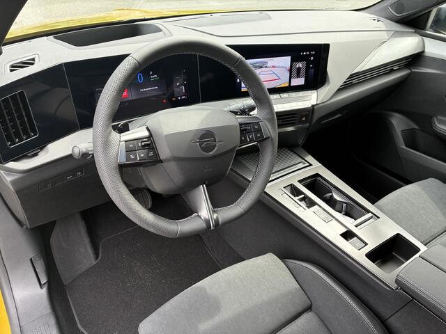 Opel ASTRA 1.6 Turbo Automaat Plug In Hybrid Ultimate | DEMO | Panorama Schuifkanteldak | ECC | Navigatie | Camera | Winterpakket | AGR | Alcantara | Matrix-LED | Parkilot