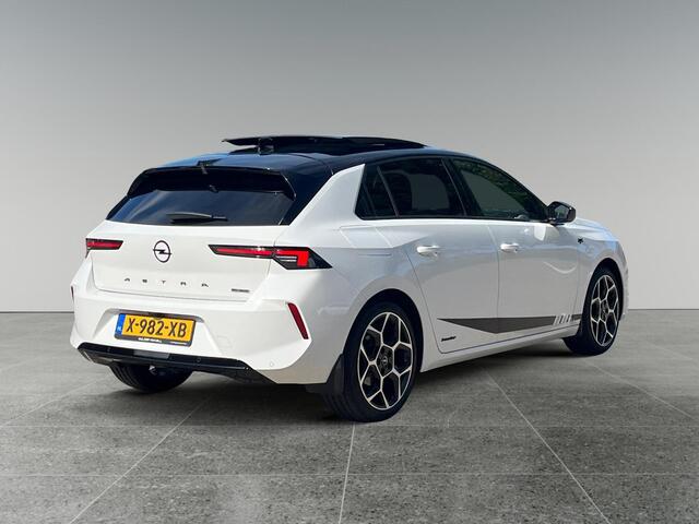 Opel ASTRA Ultimate 1.2 Turbo 130pk EAT8 | IRMSCHER | SCHUIF/KANTELDAK | MATRIX LED | ALCANTARA/LEDER | NAVI | APPLE CARPLAY / ANDROID AUTO | TREKHAAK | ISOFIX | KEYLESS |