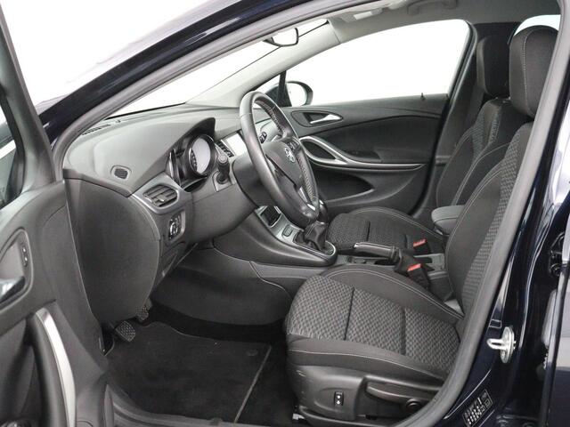 Opel ASTRA 1.0 Turbo 120 Jaar Edition Carplay | DAB radio | Bluetooth | Parkeerhulp | Navigatie | Cruise control | Climate control