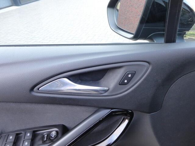 Opel ASTRA Sports Tourer 1.4 Turbo Autom. Navi Pdc