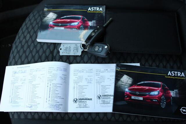 Opel ASTRA 1.0 105pk Online Edition ECC/Cruise/Navi/PDC/CarPlay/DAB/Trekhaak