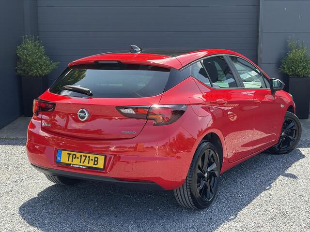 Opel ASTRA 1.4 Black Edition 2e Eigenaar,Carplay,150pk,Navi,6 Bak,Airco,Cruise,Lm velgen,Pdc,N.A.P,Nieuwe Apk bij Aflevering