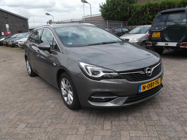 Opel ASTRA Sports Tourer 1.2 Edition 107 kw