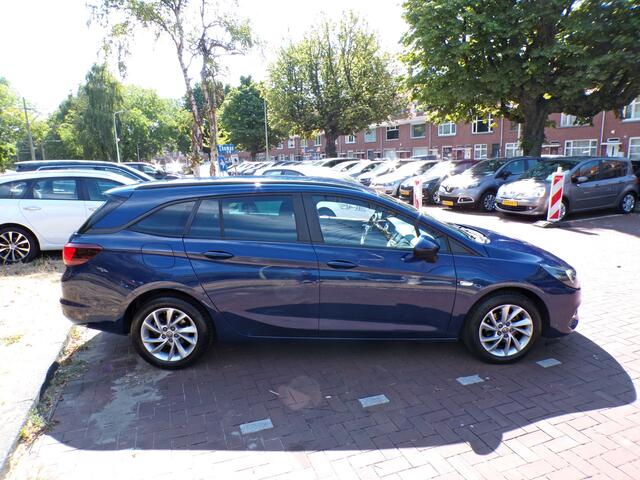 Opel ASTRA Sports Tourer 1.4 Business Edition 1E EIGENAAR..... AUTOMAAT APPLE CARP CRUISECONT TEL NAV.....