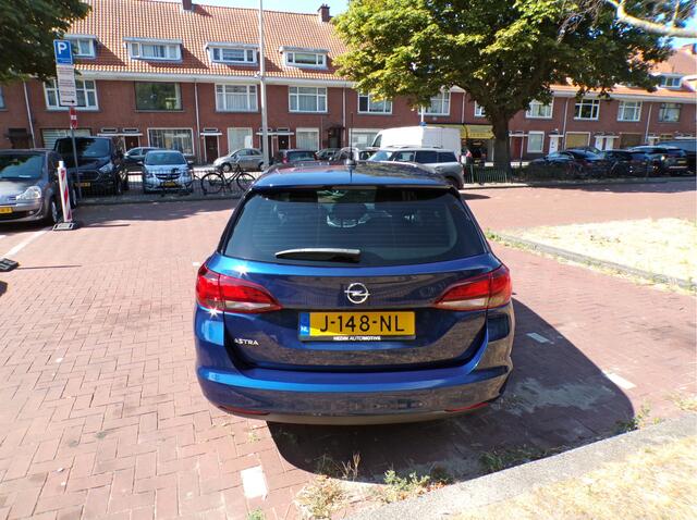 Opel ASTRA Sports Tourer 1.4 Business Edition 1E EIGENAAR..... AUTOMAAT APPLE CARP CRUISECONT TEL NAV.....