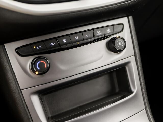 Opel ASTRA Sports Tourer 1.2 Sport (APPLE CARPLAY, CAMERA, TREKHAAK, SPORTSTOELEN, PARKEERSENSOREN, CRUISE, LM VELGEN, NIEUWE APK, NIEUWSTAAT)