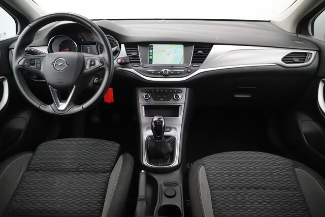 Opel ASTRA Sports Tourer 1.2 Business Executive 110PK Trekhaak Navigatie Achteruitrijcamera Carplay Android Climate & Cruise Control Donkere Ramen