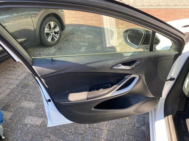 Opel ASTRA Sports Tourer 1.2 Business Edition