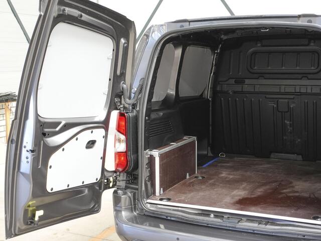 Opel COMBO 130pk L1H1 Sport-Edition Automaat Airco Navi PDC 2-zits