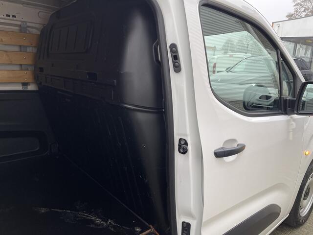 Opel COMBO 1.6D L1H1 Edition / vaste prijs rijklaar ¤ 10.950 ex btw / lease vanaf ¤ 200 / euro 6 diesel / airco / cruise / schuifdeur / navigatie / pdc achter !