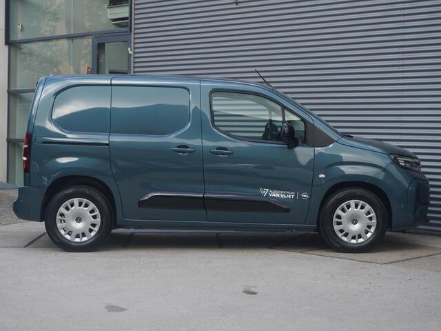 Opel COMBO Electric L1 50 kWh. | 2,9% rente | 3 zitplaatsen | zeer luxe uitvoering | rijklaarprijs