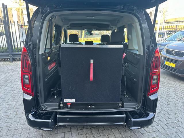 Opel COMBO Rolstoelauto 3+1 - Rolstoelvervoer - Zeer Luxe Uitvoering ! - 1 Eigenaar - 2021