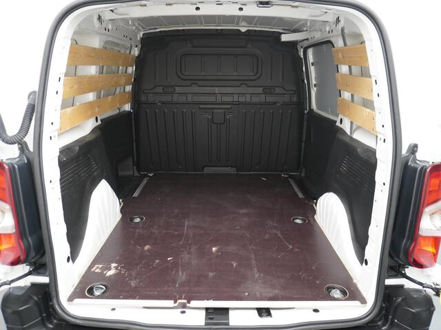 Opel COMBO 1.5D L1H1 Navi Apple/Android Airco Pdc SchuifdeurRechts CruiseControl Elek.Ramen Dab Bluetooth Mistlampen Regensensor Aut.Verlichting Volledig Betimmerde Laadbak Edition