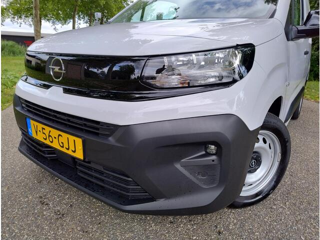 Opel COMBO L1 1.5 BlueHDi 100pk | 3-zits | Bestuurdersstoel comfort | Multifunctionele bank | Trekhaak voorbereiding | Houten afwerking laadruimte | Multimedia | Apple Carplay | Android Auto | DAB+ | Digital cockpit | Parkeersensoren achter | Mistlampen