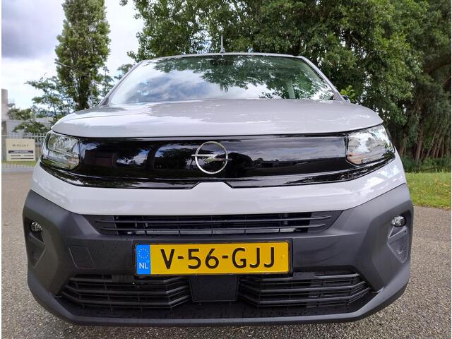 Opel COMBO L1 1.5 BlueHDi 100pk | 3-zits | Bestuurdersstoel comfort | Multifunctionele bank | Trekhaak voorbereiding | Houten afwerking laadruimte | Multimedia | Apple Carplay | Android Auto | DAB+ | Digital cockpit | Parkeersensoren achter | Mistlampen