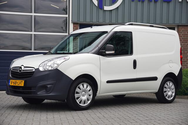 Opel COMBO 1.4 Benzine, AIRCO, TREKHAAK, BTW-VRIJ / MARGE